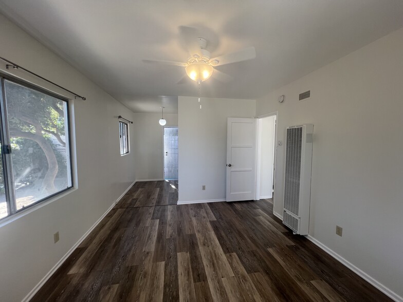 Building Photo - 10743 Califa St