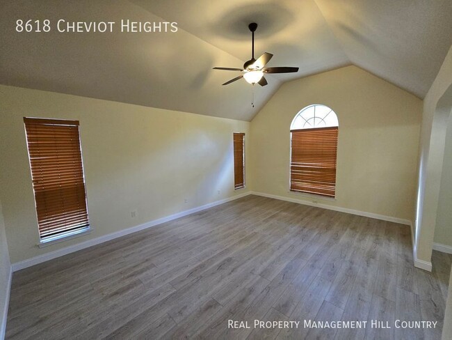 Building Photo - 8618 Cheviot Heights