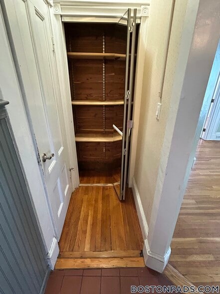 Building Photo - 369 Savin Hill Ave