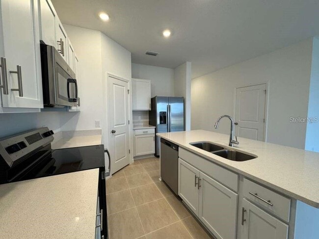 Building Photo - 7641 Waterscape Drive