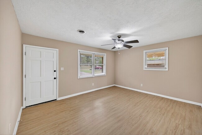 Building Photo - 2361 Dublin Dr