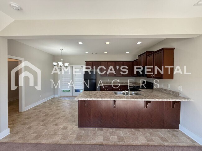 Building Photo - Townhome for Rent in Chelsea! COMING SOON!