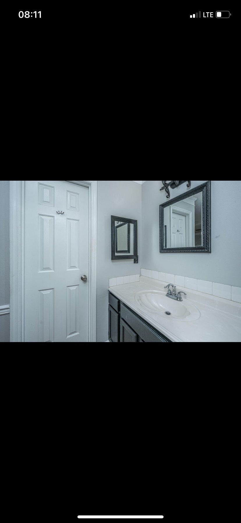 Building Photo - 2135 Pinehurst Ave