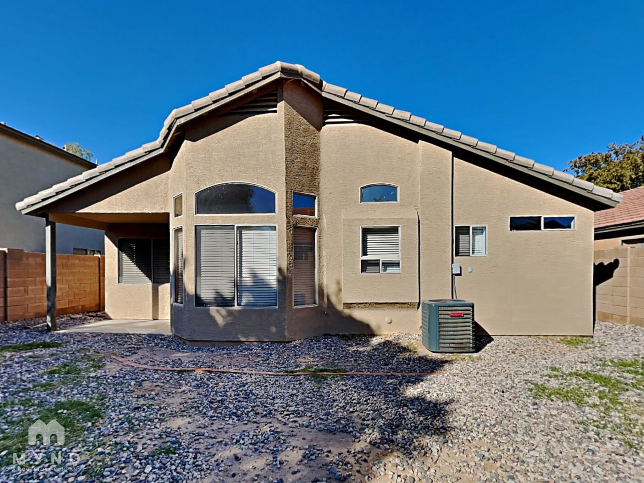 Building Photo - 12325 W El Nido Ln
