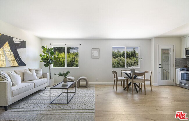 Building Photo - 424 Highland Ave