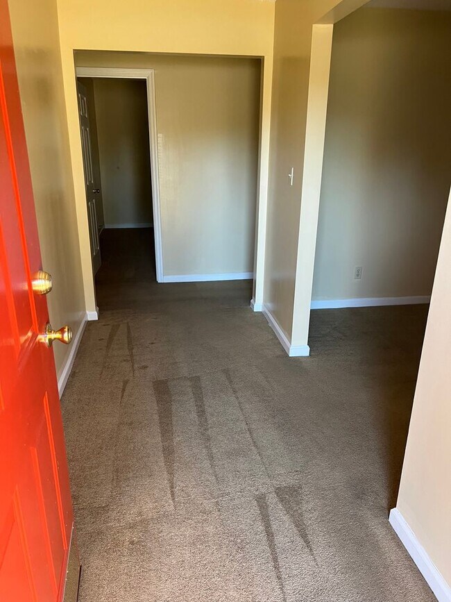 Building Photo - Beautiful Home in Indian Creek