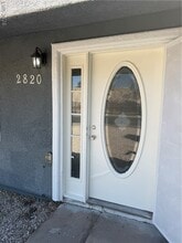 Building Photo - 2820 S Sandhill Rd
