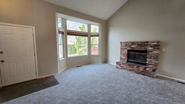 Building Photo - Wonderfully Charming NW Reno Home – Move-In Ready!