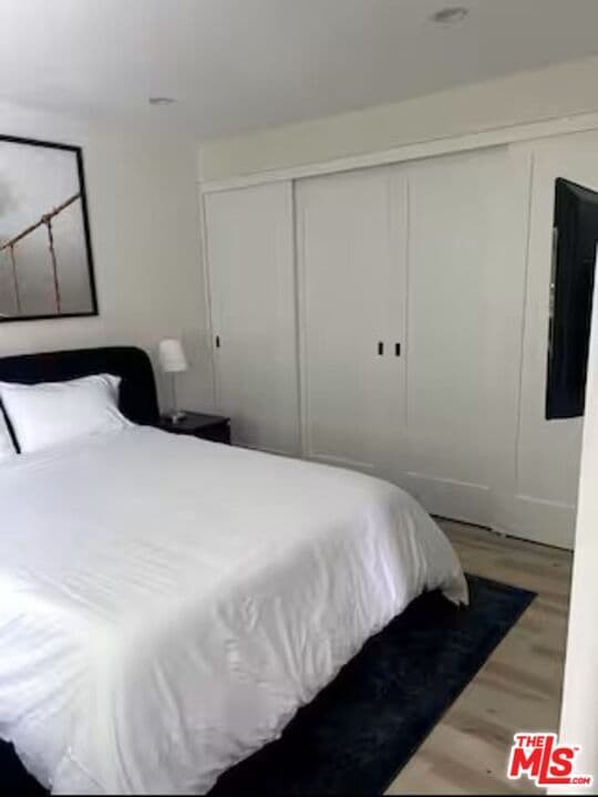 Building Photo - 8704 Dorrington Ave