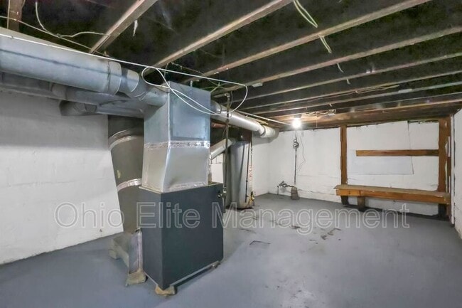 Building Photo - 2545 Sullivant Ave