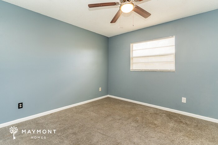 Building Photo - 6142 Donegal W