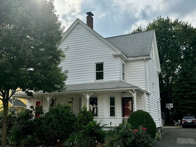 Building Photo - 106 Franklin St