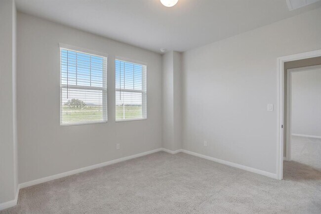 Building Photo - 125 Clemens Dr