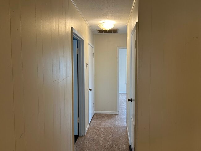 Building Photo - 1802 Vine St