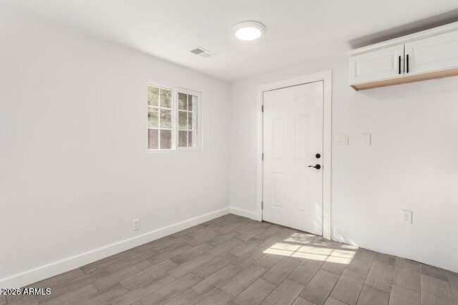 Building Photo - 240 N Monte Vista St