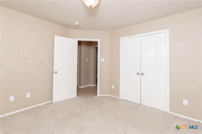 Building Photo - 409 Rowdy Dr