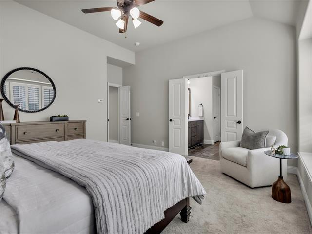 Building Photo - 310 Hawthorn Dr