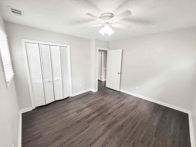 Building Photo - 1552 Blackwell Rd