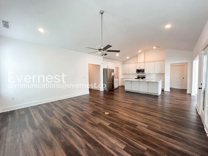 Building Photo - 2311 Murano Dr