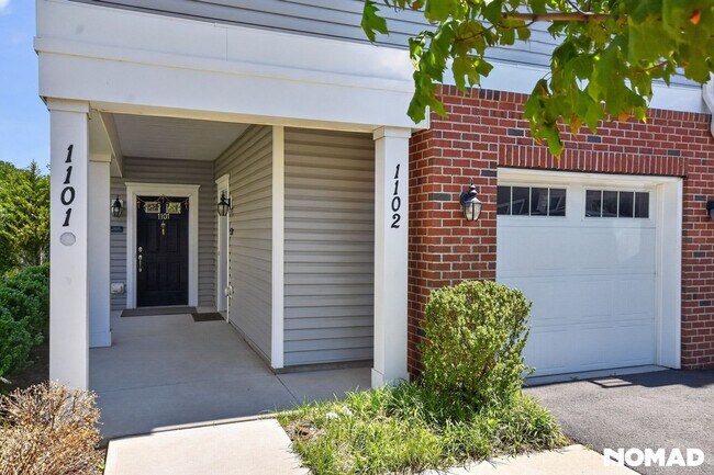 Building Photo - Spacious 3BR Condo in Highland Park