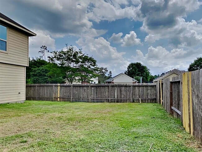 Building Photo - 33217 Wedgewood Dr