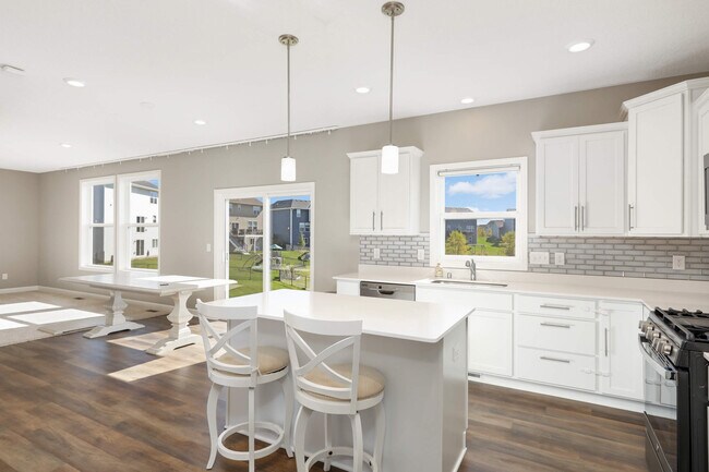 Building Photo - 17545 57th St NE