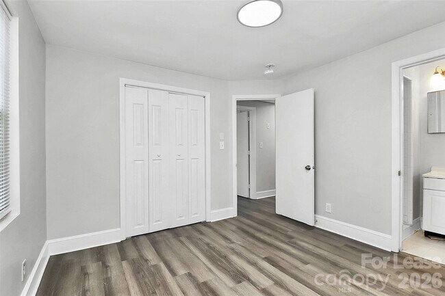 Building Photo - 2429 Marlowe Ave