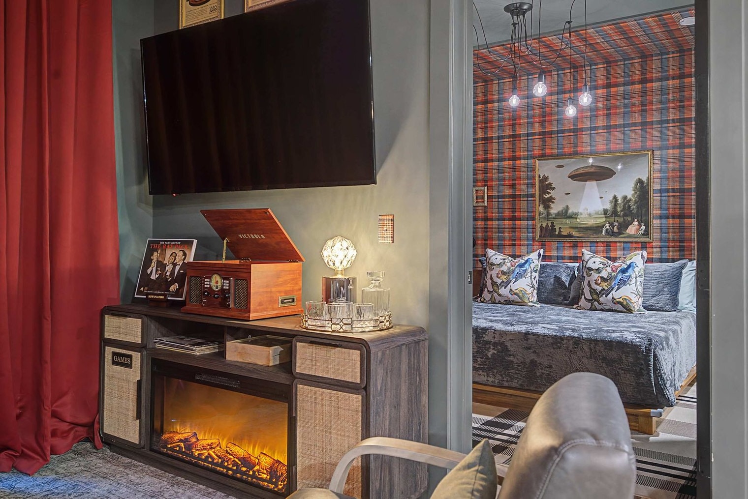 Building Photo - 245 Hermitage Ave