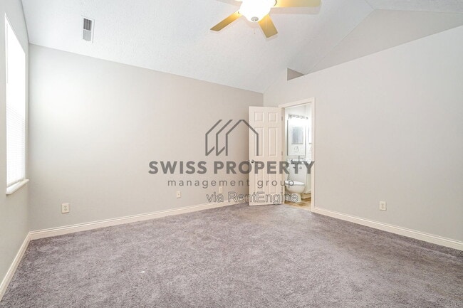 Building Photo - 7199 Normanton Dr
