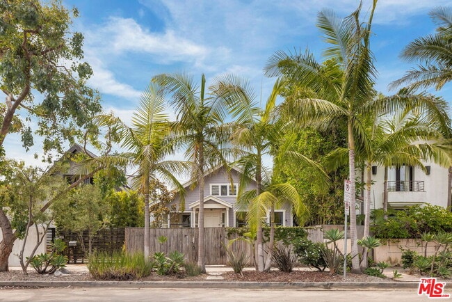 Building Photo - 532 Altair Pl