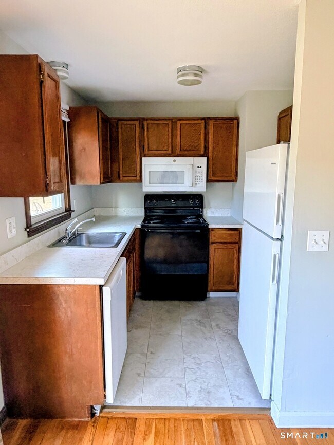 Building Photo - 195 Wall St