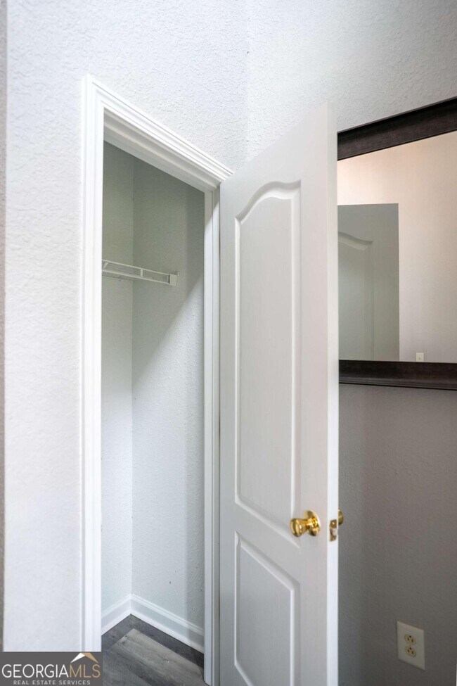 Building Photo - 3243 Newtons Crest Cir