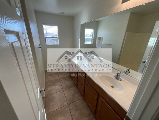 Building Photo - 15582 W Rio Vista Ln