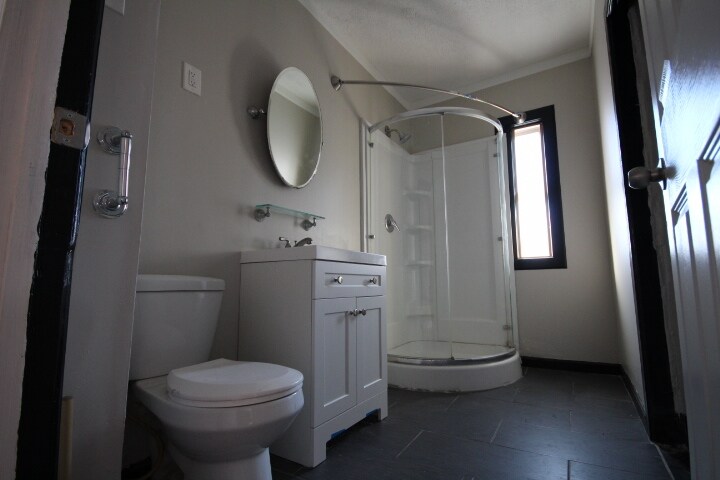 Building Photo - 82 Green Hill Pky