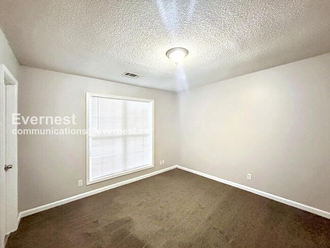 Building Photo - 5920 Catawba Way