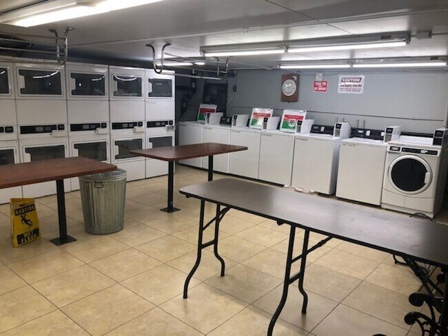 Building Photo - Upgraded Studio Unit at the Five Regents i...