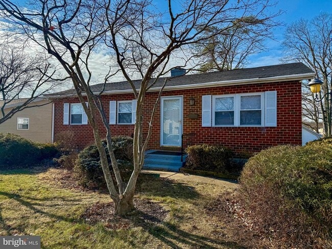 Building Photo - 504 Crisfield Rd