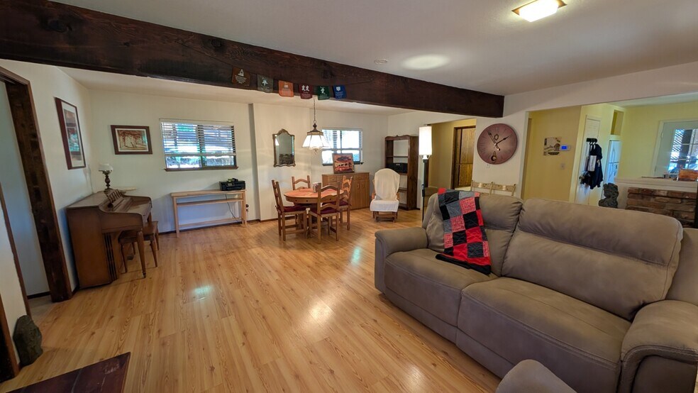 Building Photo - 14760 Echo Ridge Dr