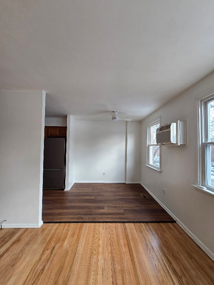 Building Photo - 222 Lockart Terrace