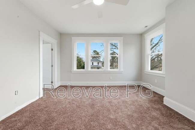 Building Photo - 3100 1st Ave