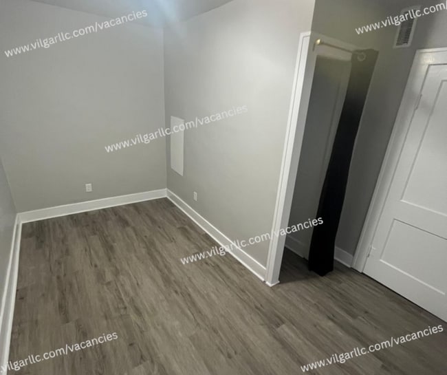 Building Photo - 5044 Olcott Ave