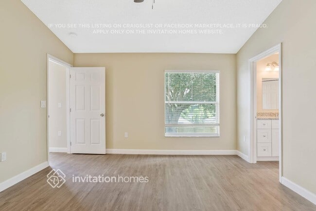 Building Photo - 170 China Berry Cir