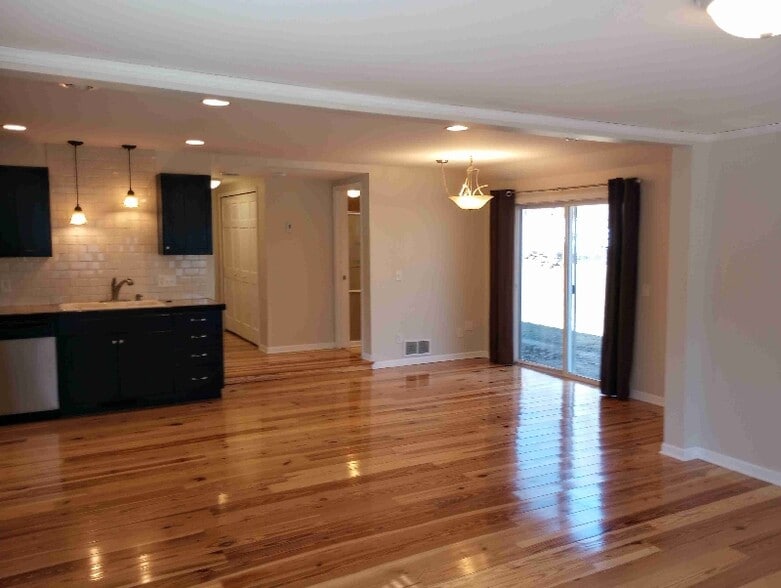 Building Photo - 7001 230th Ave NE