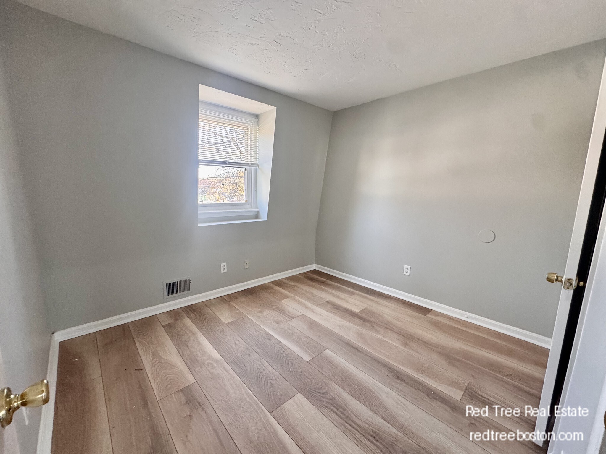 Building Photo - 68 Readville St