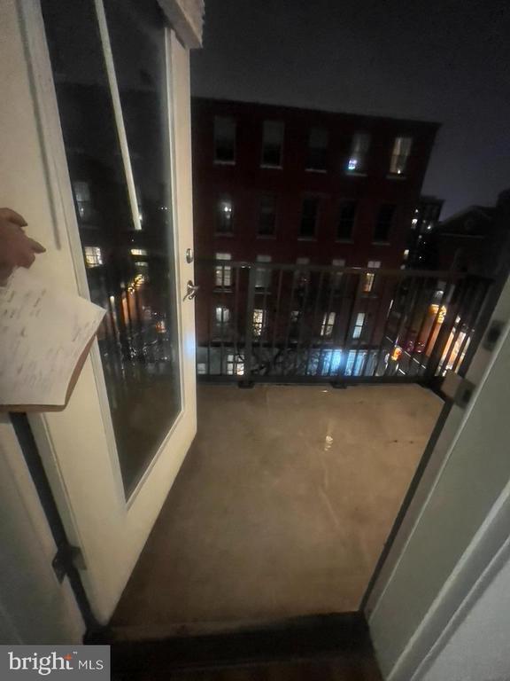 Building Photo - 401 Race St