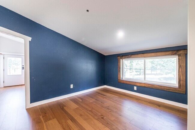 Building Photo - 5451 Walton Rd