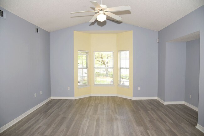 Building Photo - 1501 Partin Dr N
