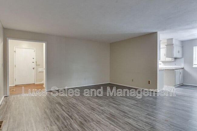 Building Photo - 117 Sahoma Terrace