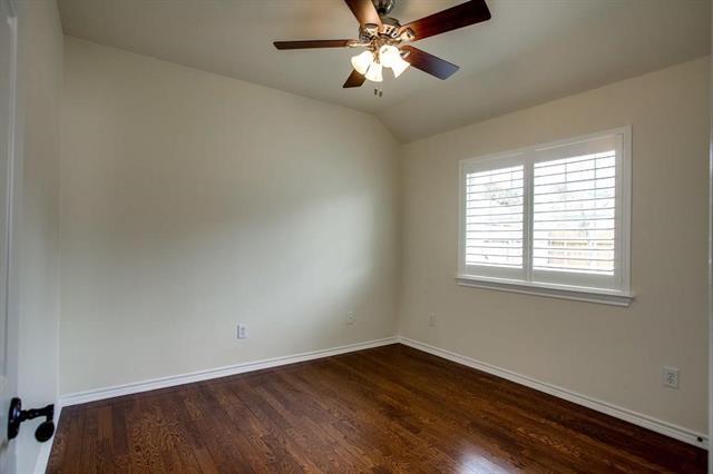 Building Photo - 314 Chisholm Trail