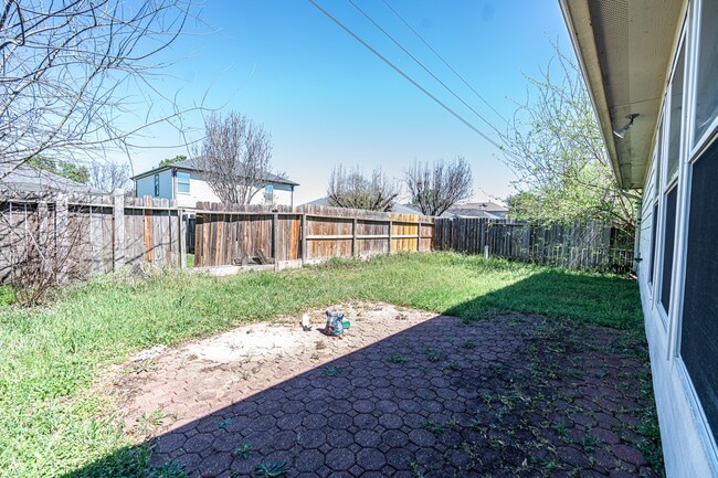 Building Photo - 19538 Narcissus Brook Ln